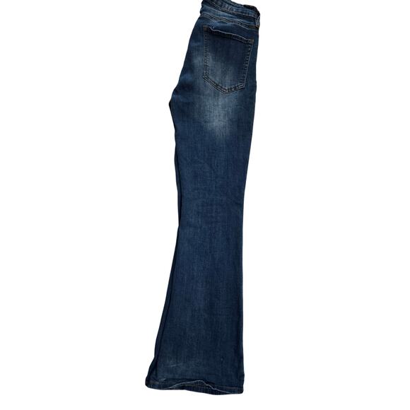 Almost Famous Flare Denim Jeans- Medium Wash- Womens Sz 7 - Picture 8 of 9